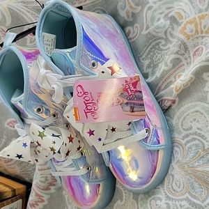 Jojo size 2 iridescent shoes